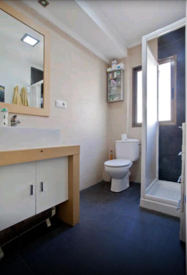 Habitacion Junto Torres Serranos فالنسيا المظهر الخارجي الصورة